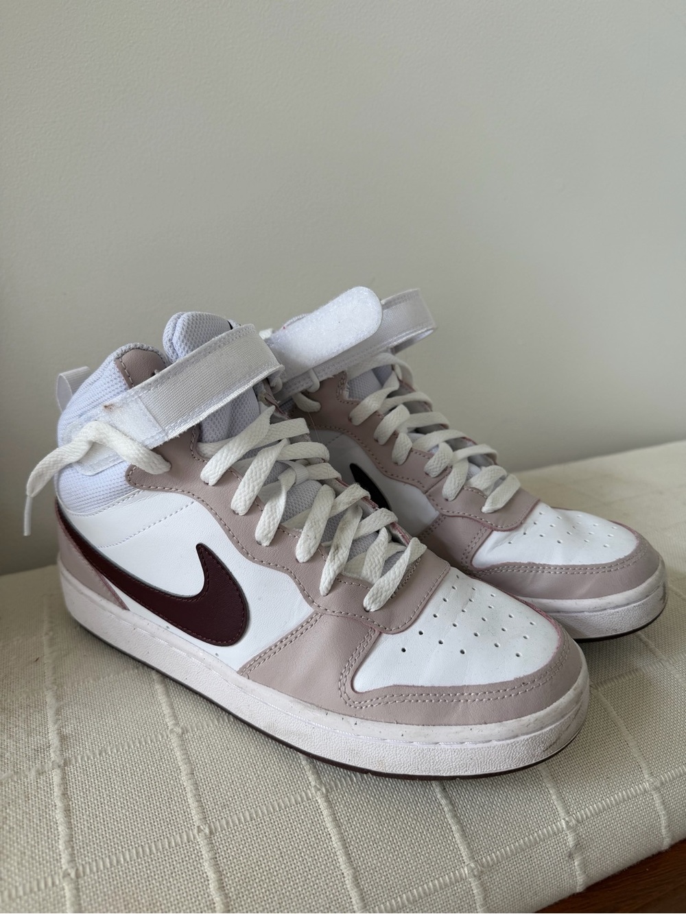 Nike Mid-Top Sneakers in White, Mauve, and Maroon